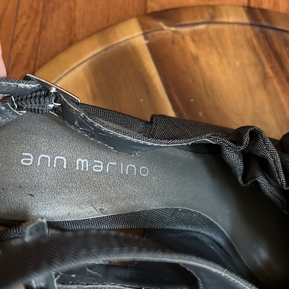 ANN MARINO RUFFLE HEELS - Picture 3 of 9
